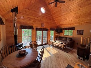 Cozy cabin on a lake - Sarona - 0