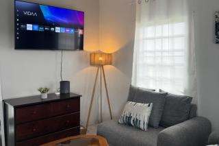 Luxury Ocean View Suite - Private Balcony - 5