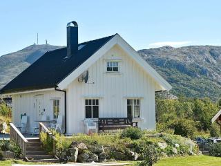 5 person holiday home in Oksvoll - Oksvoll - 0