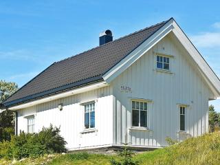 5 person holiday home in Oksvoll - 5