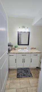 Cozy Basement Suite - Lower Sackville - 2