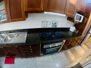 Căn Duplex 2 Ngủ Ban công rộng Hai Bà Trưng - 5