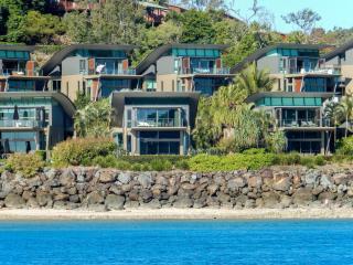 Yacht Club 33 Serenity House Ocean Views 2 Buggies - 2