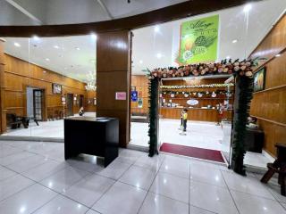 Premium Condo at Albergo, Baguio - Camp John Hay - 4