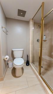 King Bed, Balcony, Pool, Hot Tub, Sauna - 8