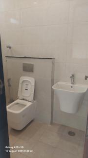 Sunny Rooftop Escape, Ensuite & Privacy - 3