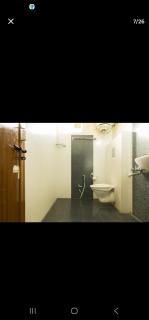 Luxurious 3 bhk apartment - Hyderabad - 5