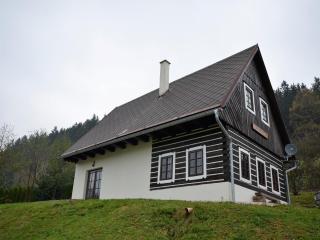 Forest-Edge Chalet in Bohemia - 5