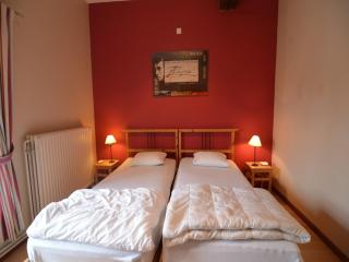 Elegant Castle Stay, Havelange - 1