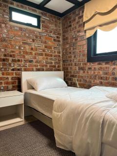 Wannik's Homestay in Kota Bharu - - 8
