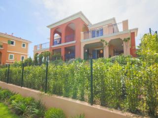 Apartment in Provence with Pool & Golf - 4