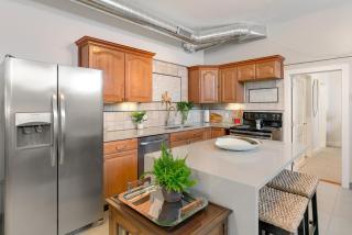 Carousel Lofts - cool space and great location - 7