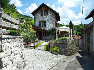 Cottage in Italy with Alpine Fireplace - Ponte nellʼAlpi - 0