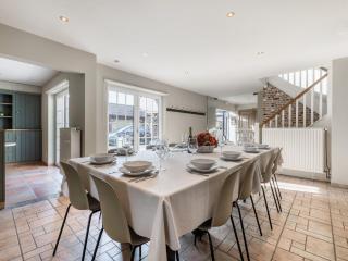 Alken Farm Stay with Terrace - 3