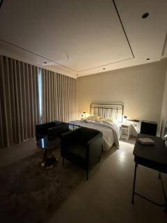 Self-entry Studio - 1