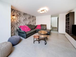 Comfort Near Historic Huy - 2