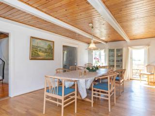 Rustic Farmhouse Getaway - By Traum Ferienwohnungen - 7