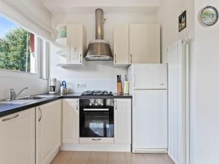 Sunny Villa with Terrace - 7