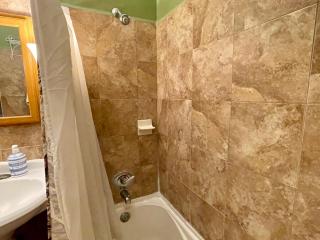Cozy, Spacious Self-checkin Apartment in Chicago I Car Rental Available - Chicago - 3