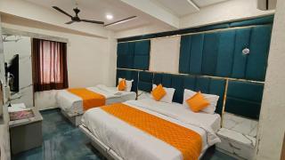 Hotel Karnavati - 5