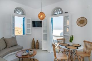 Arnadian Living Experience - Blue House - Arnados - 1