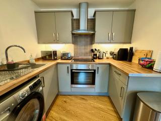 Fully refurbished - Park View 2 Bed - Belfast - 5