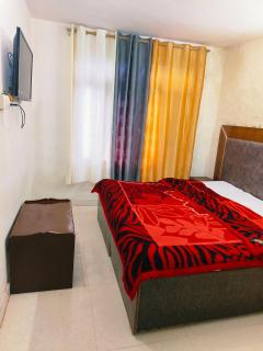 Hotel Plaza Dalhousie - Near Ghandhi Chowk Mall Road - Dalhousie - 9