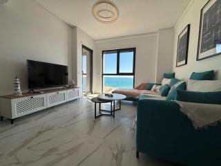 Sea La Vie - Elegant Beachfront Family Apartment, Shëngjin - Lezha - 8