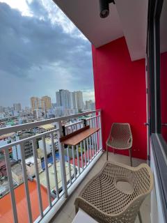 Chino Roces Makati - Red Residences - Manila - 9