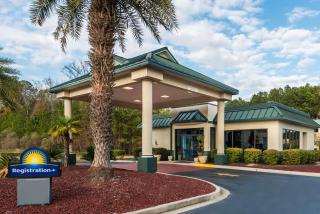 Days Inn by Wyndham Richmond Hill/Savannah - Richmond Hill - 9