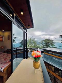 Romantic Chic Cottage with View - Tuba - 7