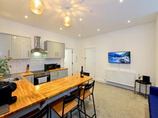 Pass the Keys Llandaff - Modern Bright Central wParking - Cardiff - 7