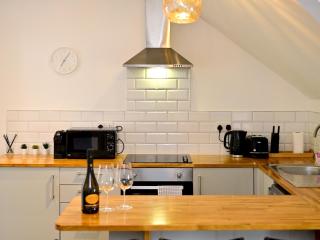 Roath - Modern Flat Near City Centre WParking Pass the Keys - Cardiff - 4