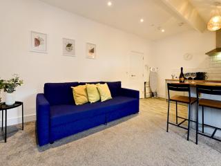 Roath - Modern Flat Near City Centre WParking Pass the Keys - Cardiff - 1