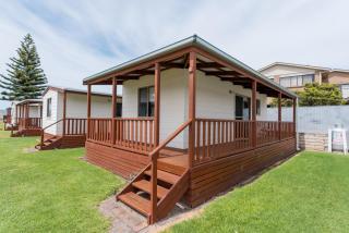 Beachport Caravan Park - Beachport - 1