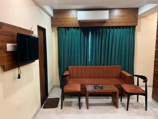 Hotel Enigma - 3
