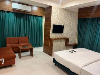Hotel Enigma - 2