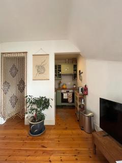 Converted Loft Apartment in Heart of the Old Town - Edinburgh - 3