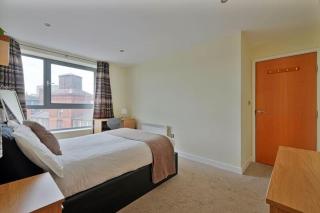 Spacious City 2 Bed, 2 Bath, FREE PARKING & WiFi - Sheffield - 8