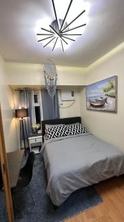 Classy BGC Condo City View Pool Gym Sauna - Manila - 1