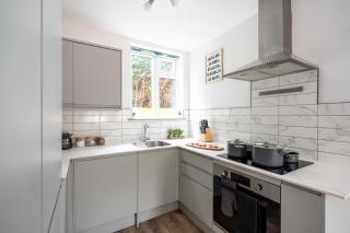 4Beds Contractor and Family Haven near Pinewood and Warner Bro studios - 7