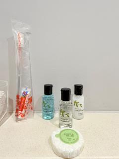 BRAND NEW - For 4 - 3min Heathrow Airport, Windsor Castle - 3