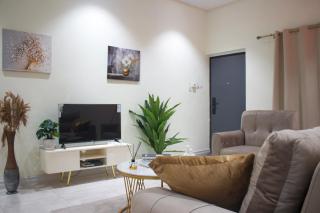 Modern and Luxe Apartment - Kwabenya - 7