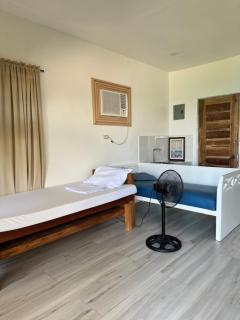 Private Villa in Lobo - Batangas City - 4