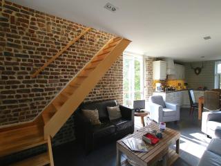 Riverside Mansion Retreat - Le Parque - 3