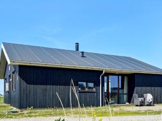 8 person holiday home in Ulfborg-By Traum - Thorsminde - 8