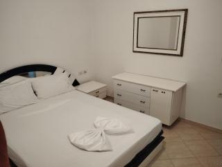 Apartament Rruga Sazan pran Kraal Hotel - Vlora - 2