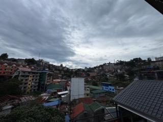 The Skynest Baguio - 6 bedrooms, 3 CRs and a HUGE Balcony - 9