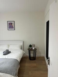 Newly Refurbished Spacious 4bed - Londra - 6