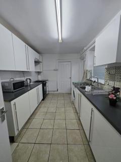 Newly Refurbished Spacious 4bed - Londra - 5